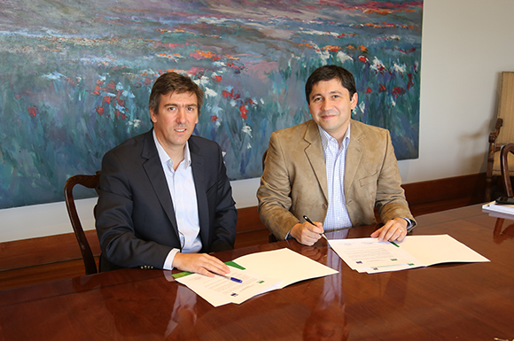 La ACHS firma acuerdo de colaboración con transcom