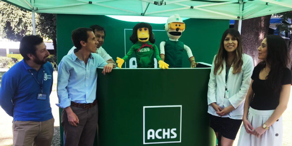 Municipalidad de santiago y la ACHS realizan llamado a disfrutar con responsabilidad en esta época estival