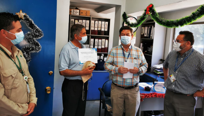 La ACHS reconoce el apoyo de funcionarios del Hospital Clínico de la Universidad de Chile en el combate a la pandemia del COVID-19