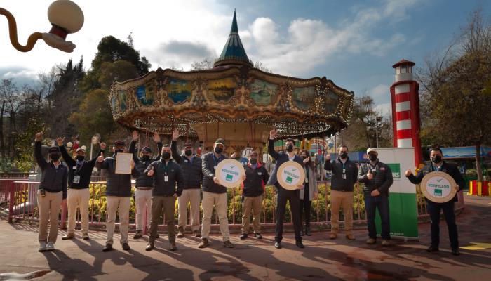 La ACHS entregó Sello COVID-19 ACHS a Fantasilandia y firman Acuerdo de Colaboración