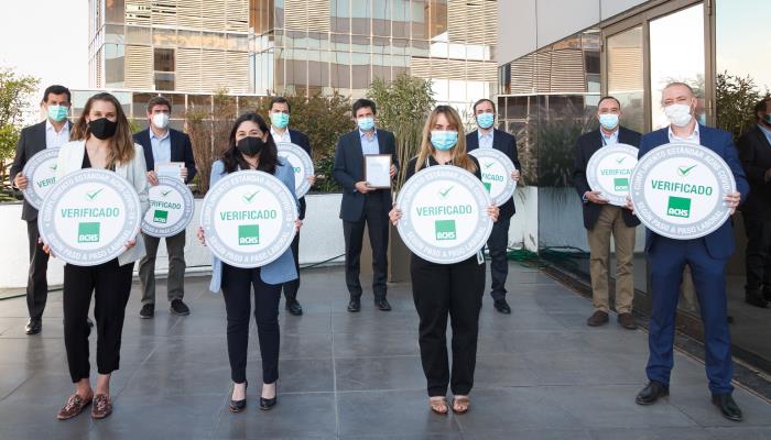 Metlife recibió el Sello COVID-19 ACHS en reconocimiento de su compromiso por mantener altos estándares de prevención de contagios