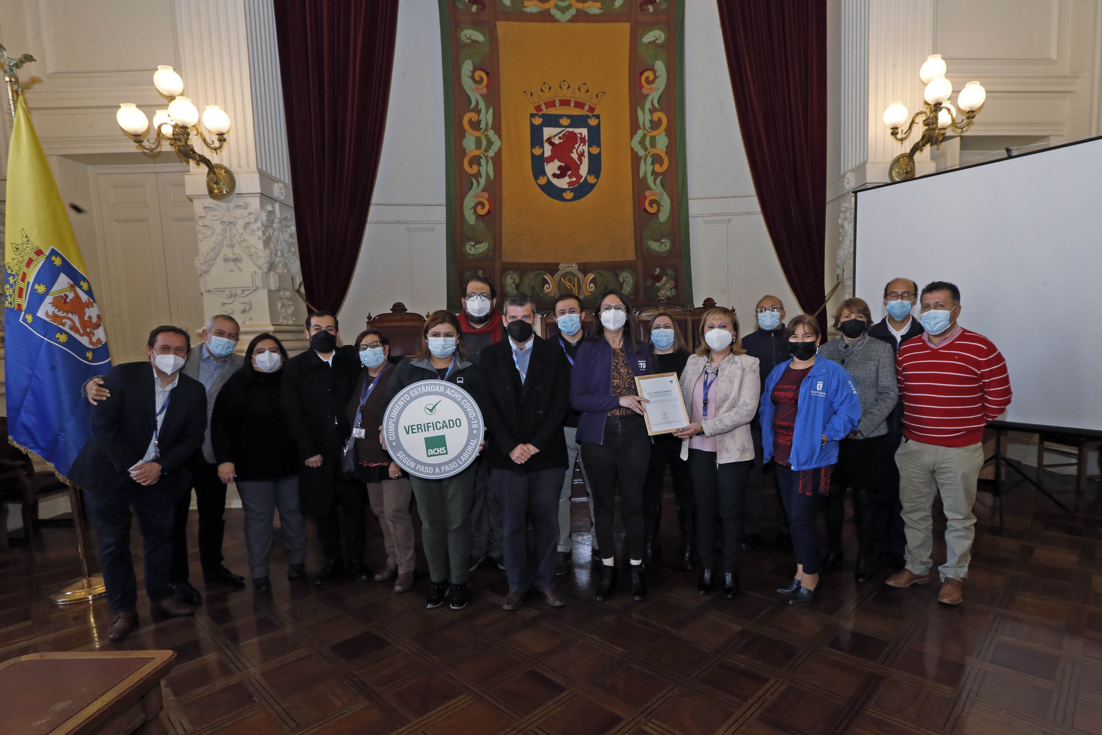 La ACHS entregó Sello COVID-19 a la Ilustre Municipalidad de Santiago