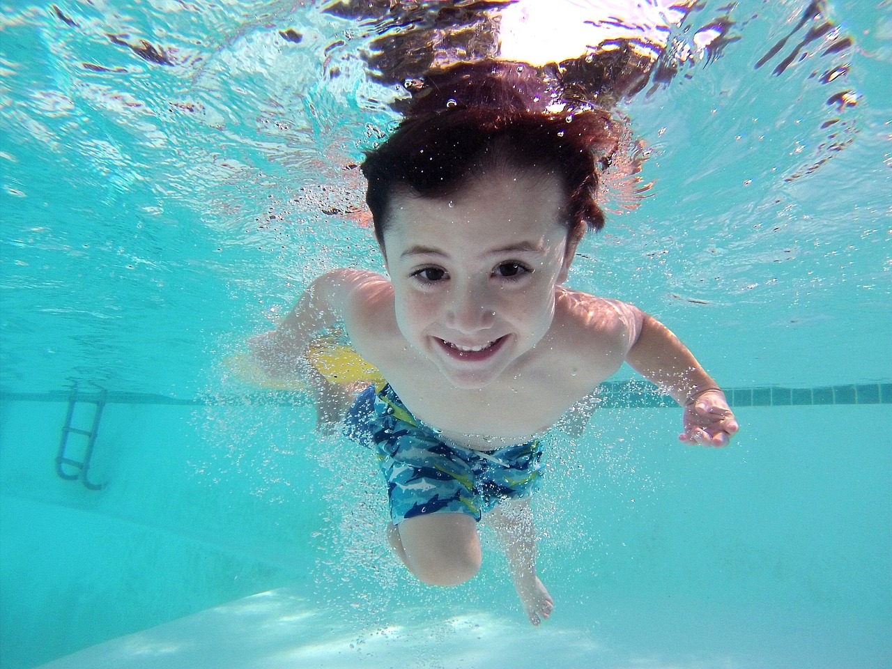 Niños y piscinas: ¿cómo evitar accidentes?