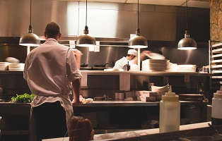 Accidentes en bares y restaurantes: cuáles son los más comunes y cómo prevenirlos