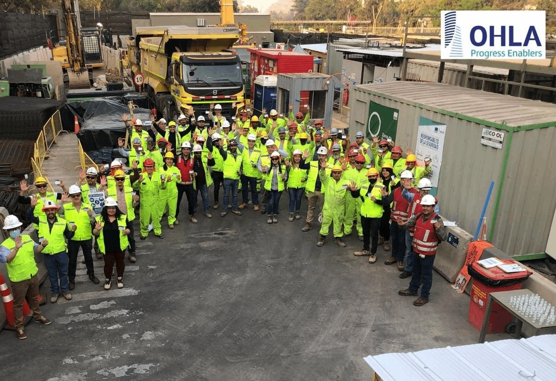 La ACHS junto a la constructora OHLA lanzan campaña “Reglas de Oro” en la Línea 7 de Metro