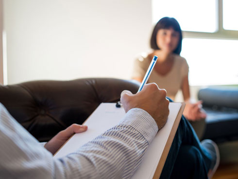 Consumo problemático de alcohol aumenta entre los hombres de  la zona norte del país Consumo problemático de alcohol aumenta entre los hombres de  la zona norte del país