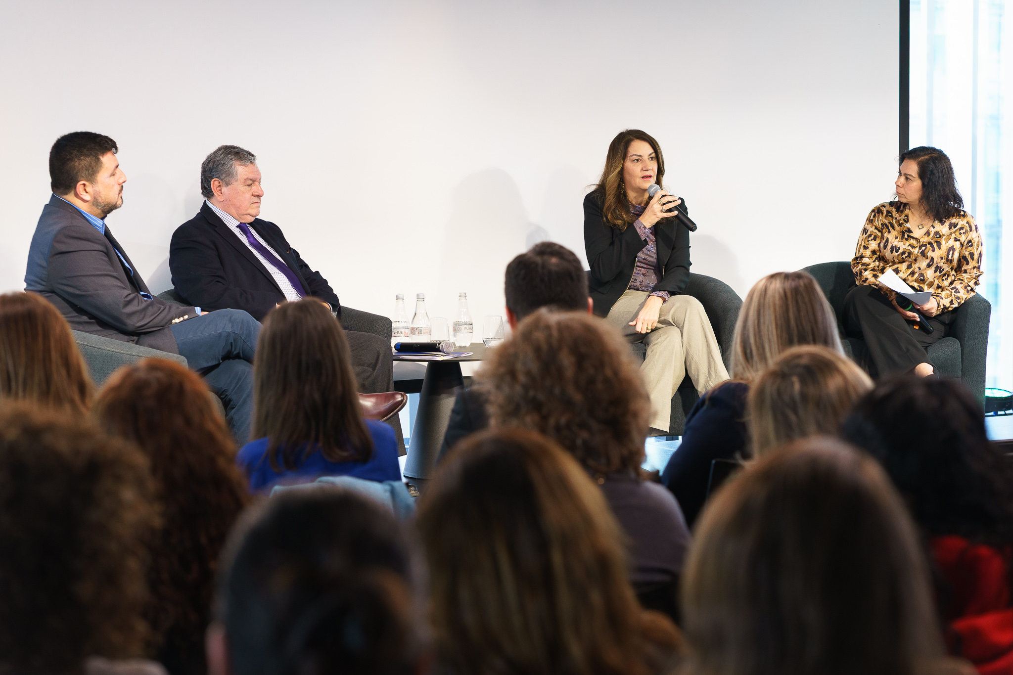 Online, libre y gratuita:

ChileMujeres y la Achs renuevan capacitación y guía para prevenir acoso y violencia laboral