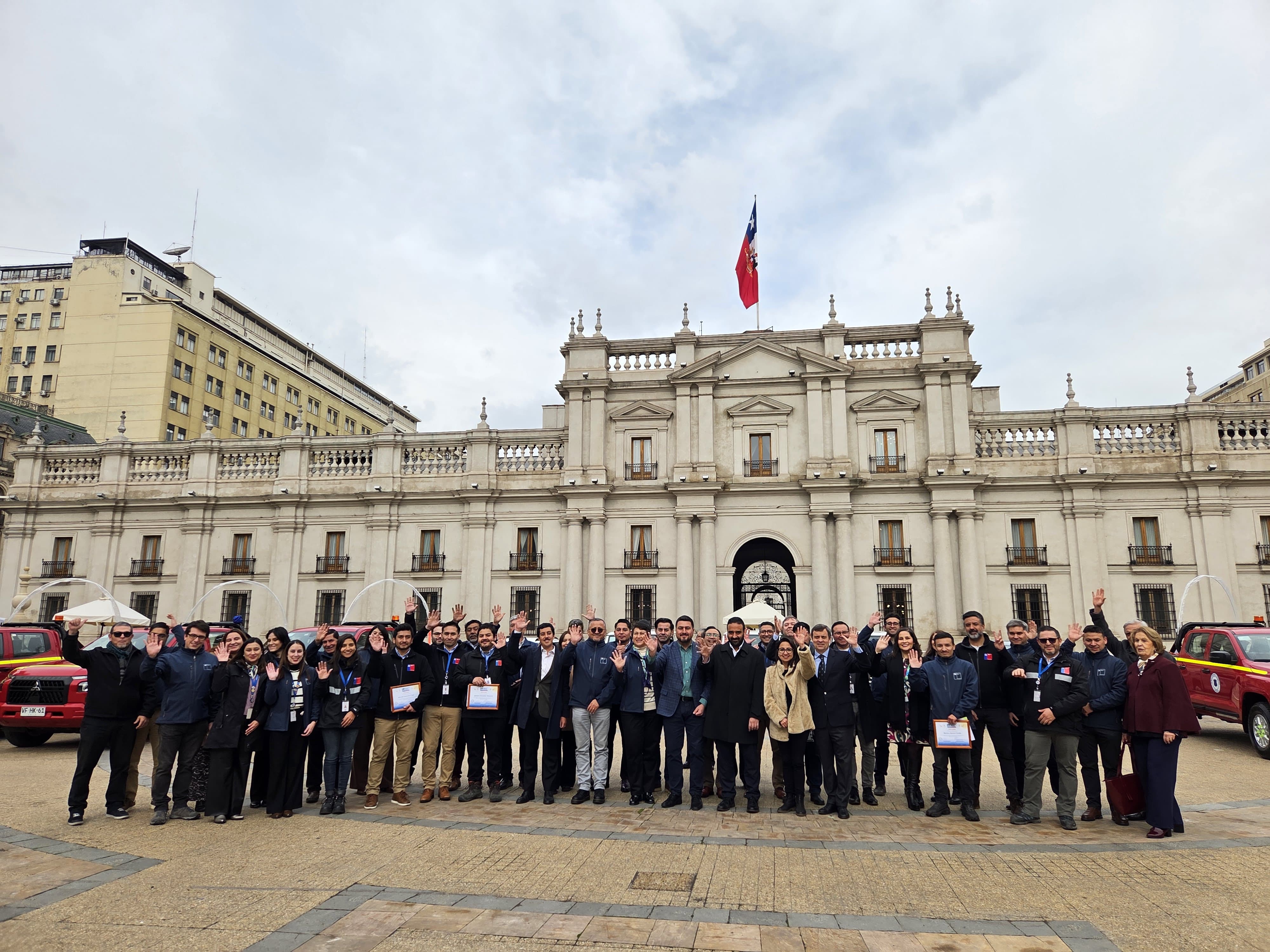 Dirección del Trabajo recibe vehículos 4x4 y certificación en conducción segura gracias a alianza con Achs Seguro Laboral