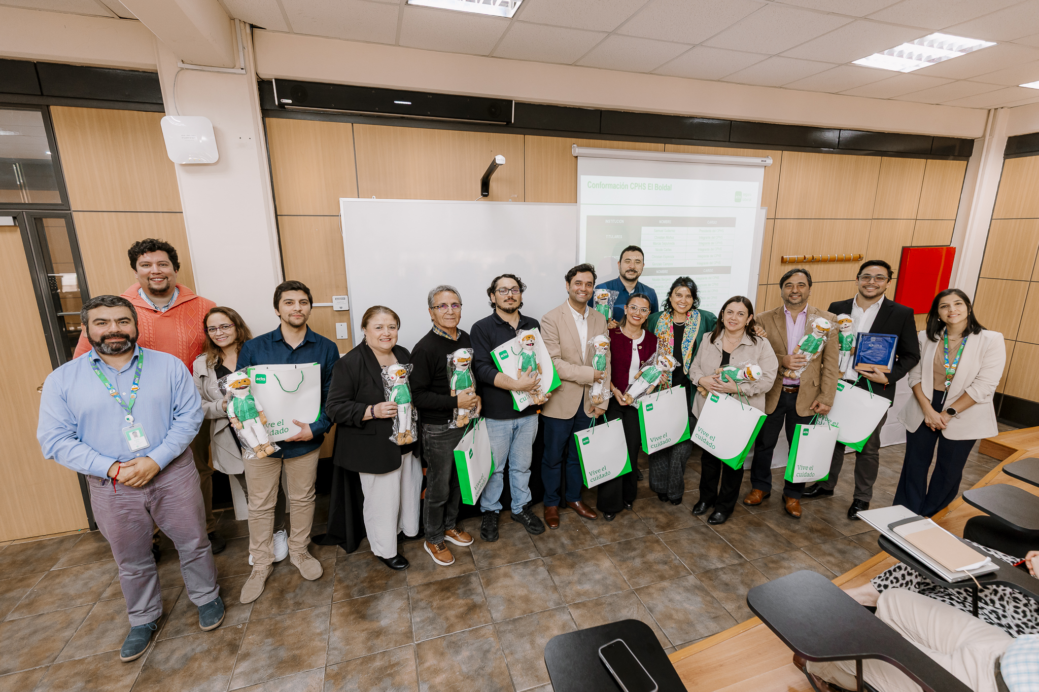 Achs Seguro Laboral y UDLA premian al mejor comité paritario y refuerzan la prevención en educación superior